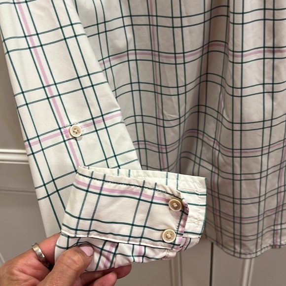 L.L. Bean Women’s Top 🍋 - Picture 9 of 10